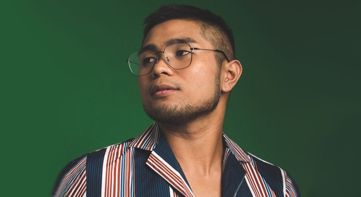 asian guy in green screen